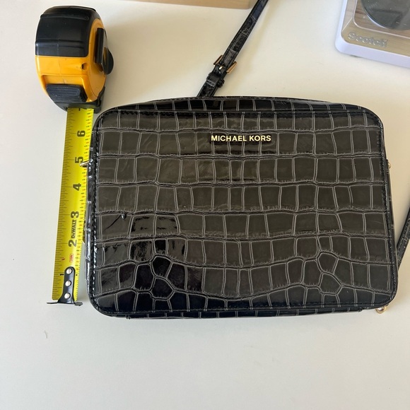 Michael Kors Black Ginny embossed leather camera bag - Picture 10 of 11